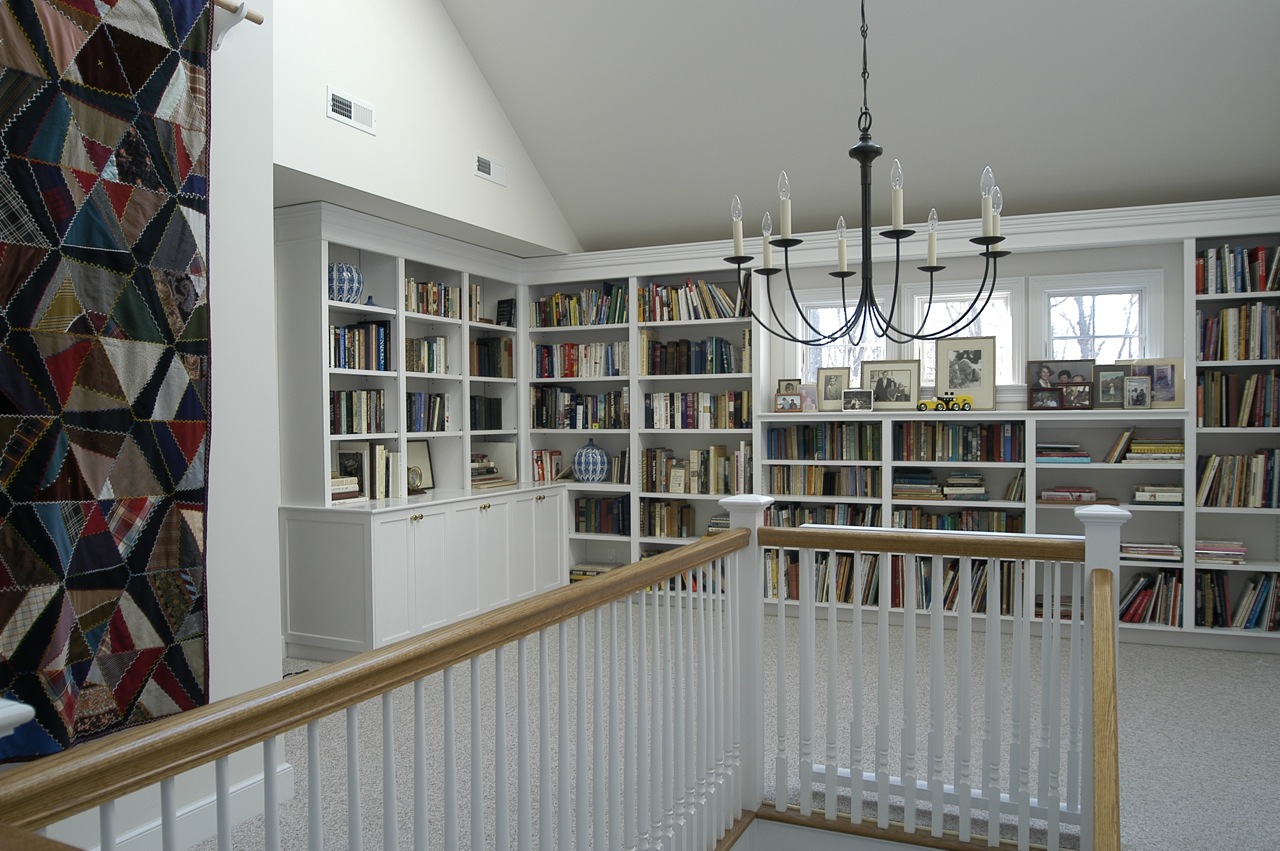 Vaulted Stair hall design by Duxbury MA architect and builder