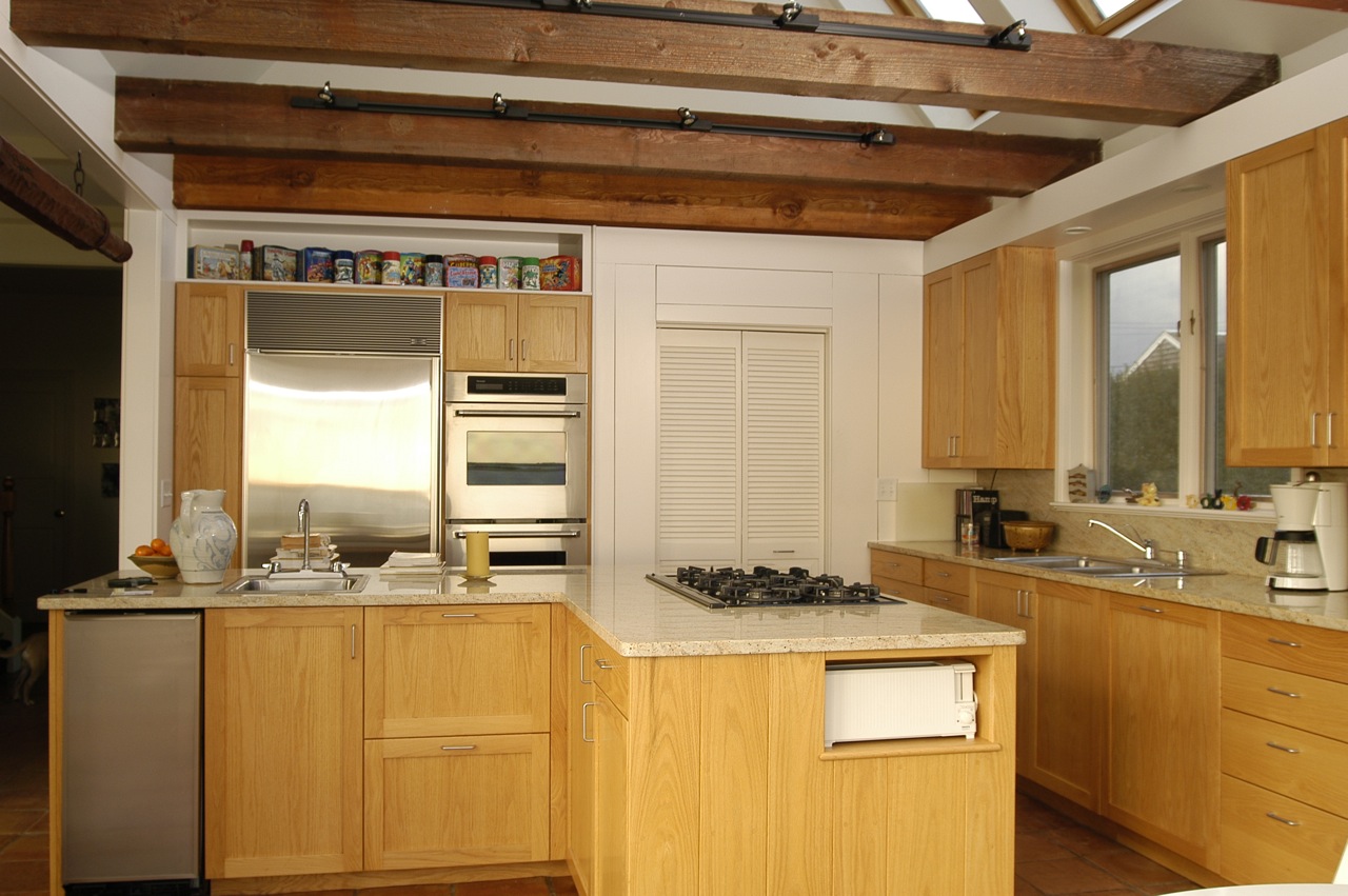 Cape Cod custom kitchen design